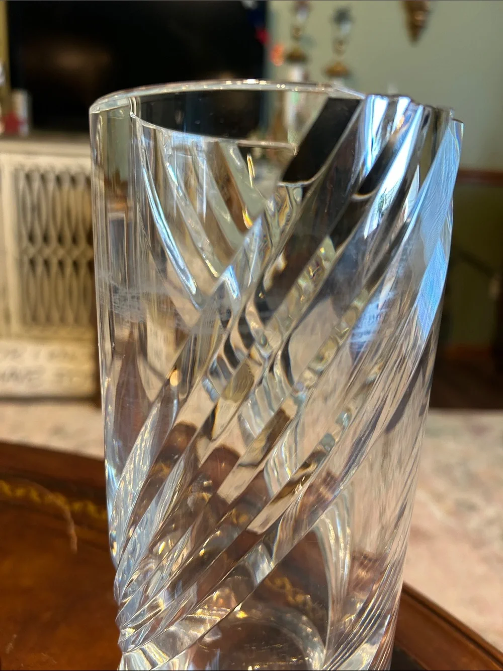 HOYA Japan Heavy 6.4lb Lead Crystal Vase 9.75